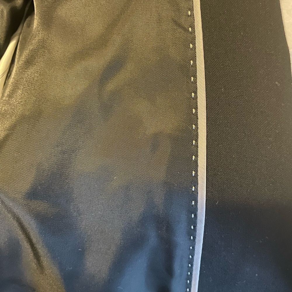 Size 14 US Boys Modern Classic Black Blazer Suit Jacket. Andrew Marc. Like new! - Picture 3 of 7